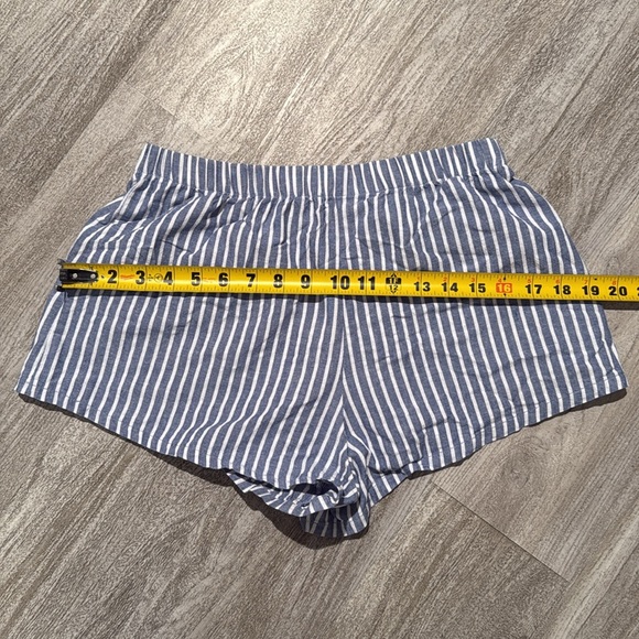 Reformation Striped Blue Women's Shorts - Picture 11 of 11
